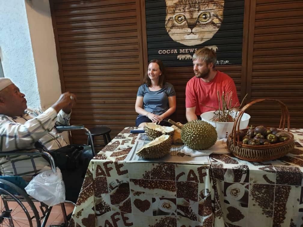 Cocoa Mews Cafe And Homestay George Town Kültér fotó