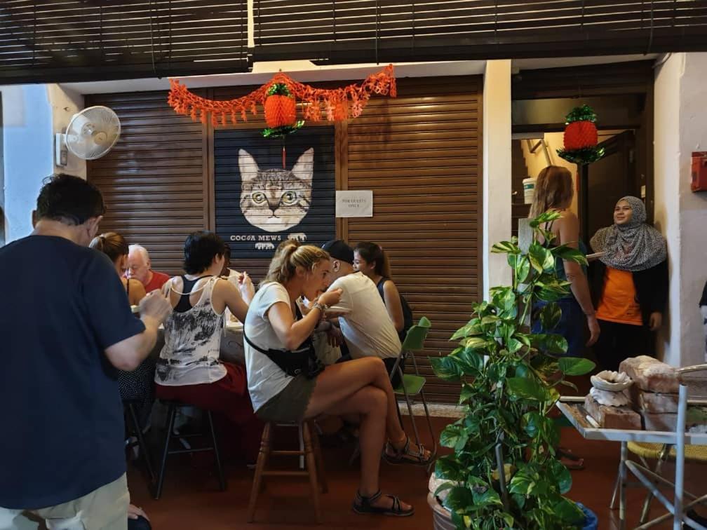 Cocoa Mews Cafe And Homestay George Town Kültér fotó